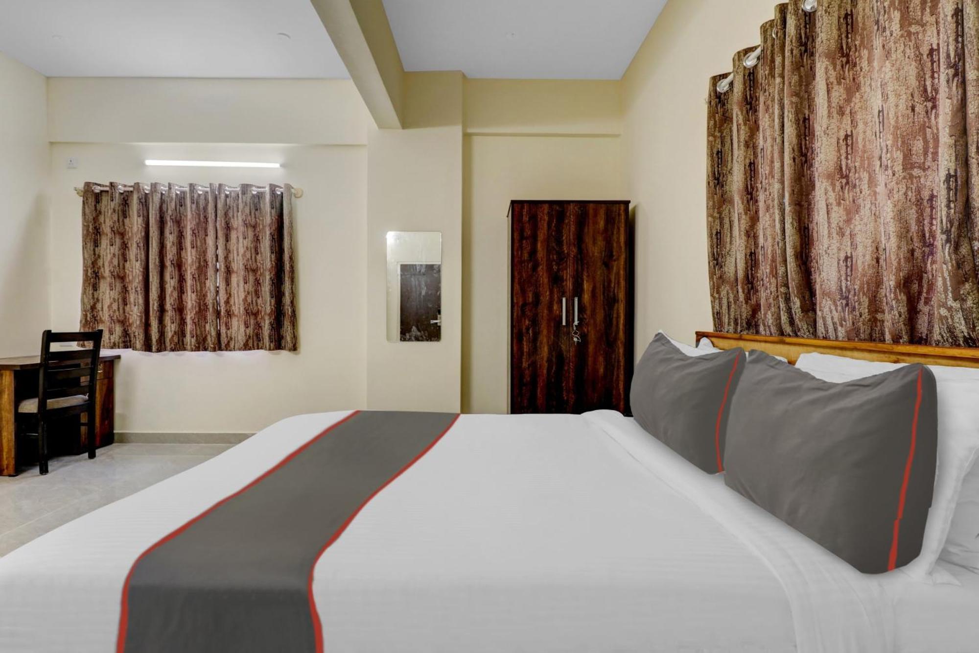 Hotel O Manyata Palace บังกาลอร์ ภายนอก รูปภาพ
